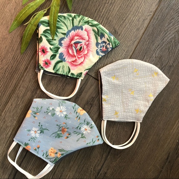 3 Floral Handmade cotton face masks - Picture 4 of 7